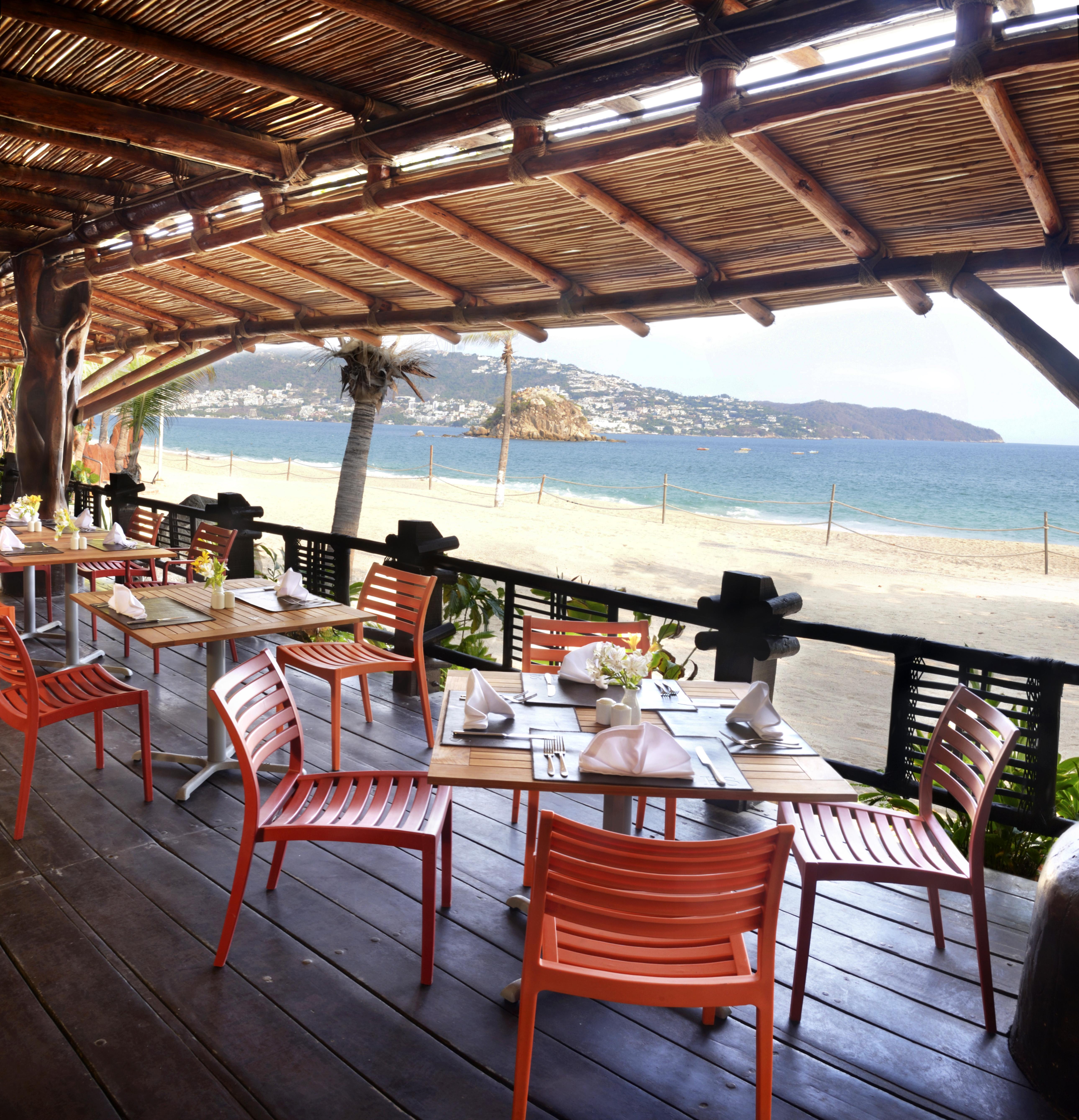 Hs Hotsson Hotel Akapulko Dış mekan fotoğraf Beachfront restaurant in Puerto Vallarta