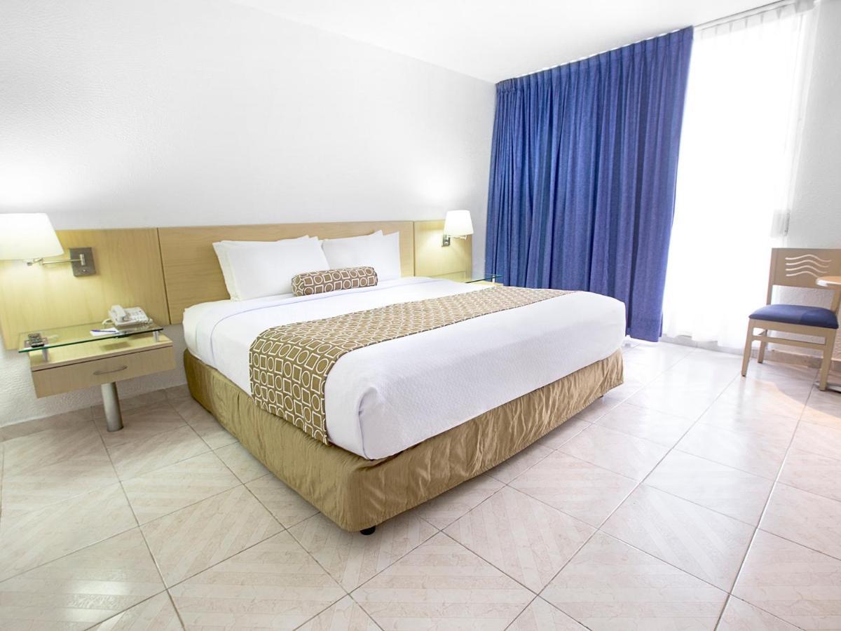 Hs Hotsson Hotel Akapulko Dış mekan fotoğraf A room at the hotel